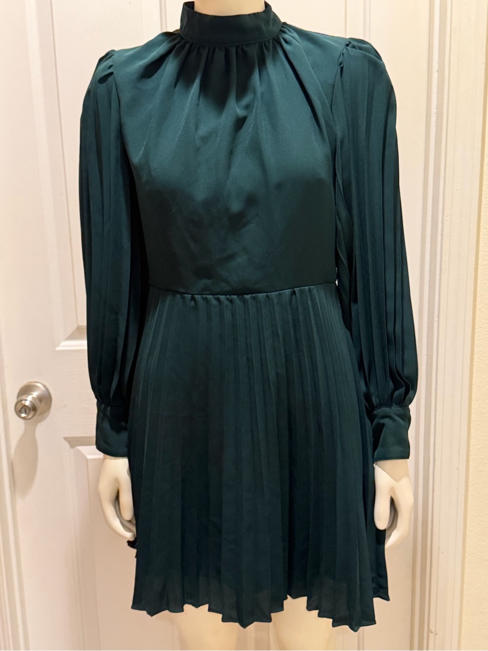SHEIN Dark Green High-Neck Pleated Long Sleeve Dress